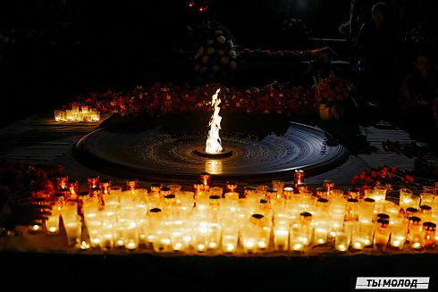Сотни свечей – в честь подвига героев Победы! 