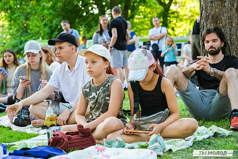 "Кино на траве" в Новосибирске 